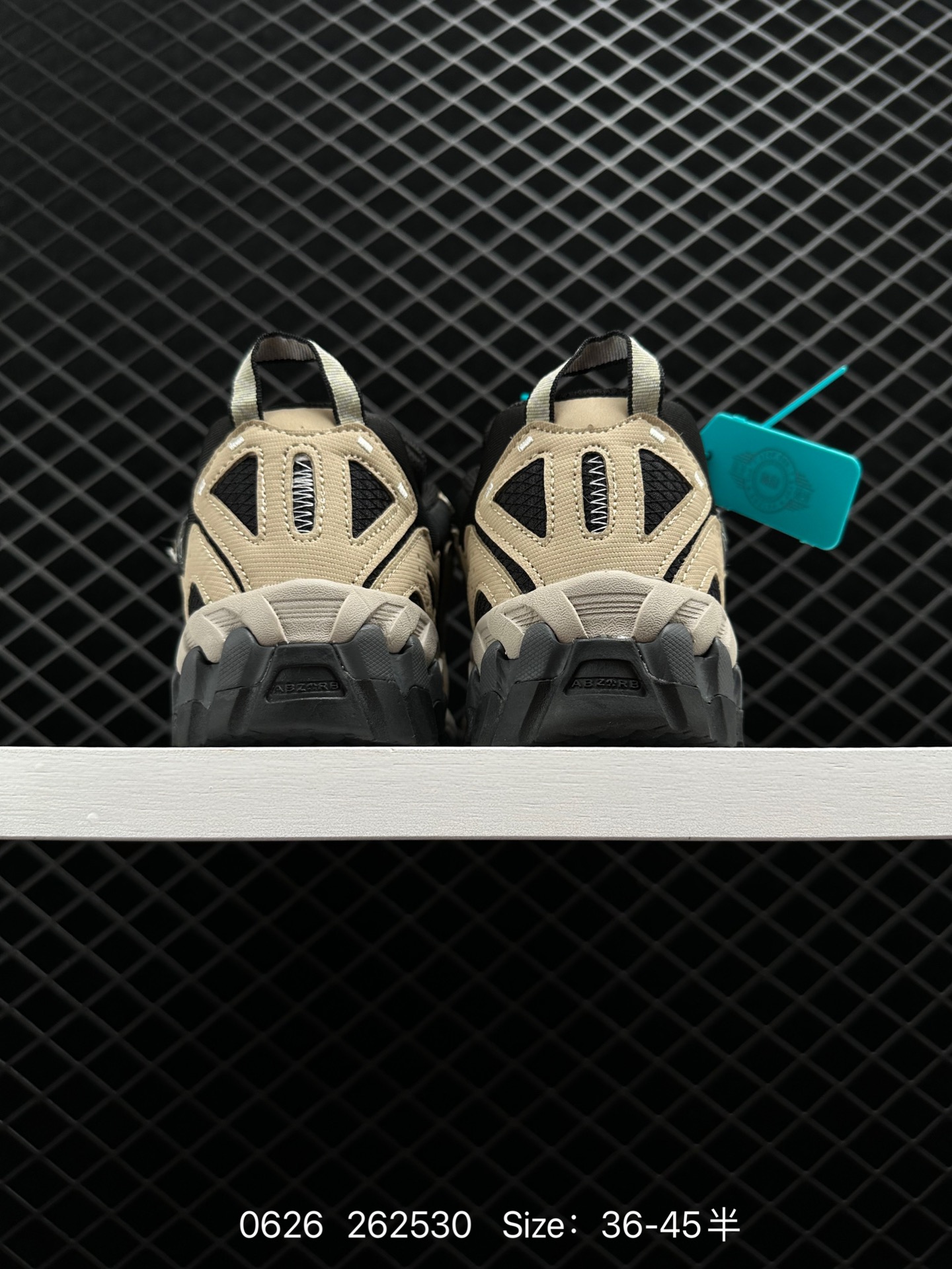 New Balance   ML610TAC